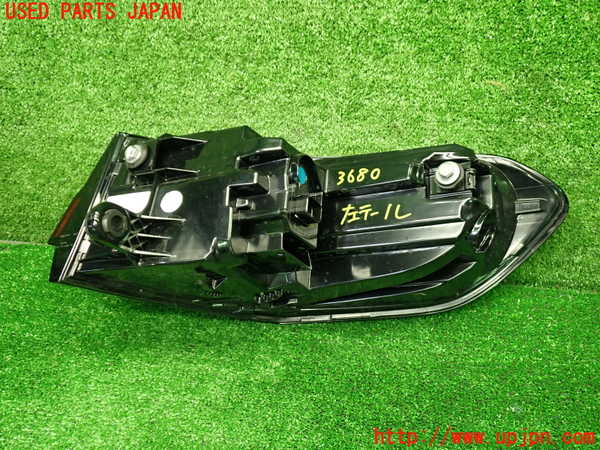 1UPJ-9236801536]BMW 218i アクティブツアラー U06(62BX15)左テールランプ 中古_3