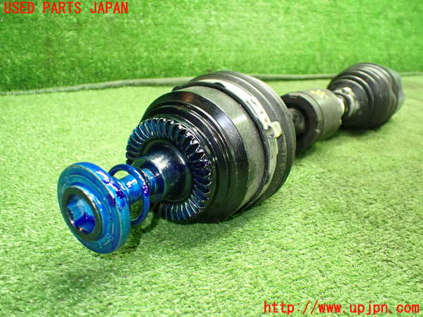 1UPJ-9236804015]BMW 218i アクティブツアラー U06(62BX15)左フロントドライブシャフト 中古_2