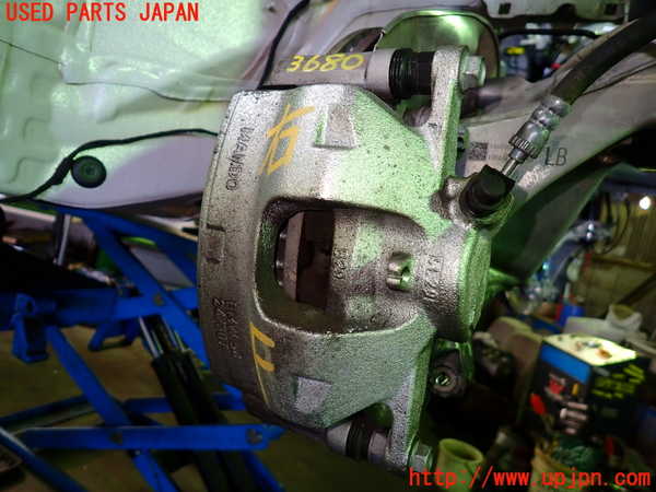 1UPJ-9236804080]BMW 218i アクティブツアラー U06(62BX15)右フロントキャリパー 中古_2