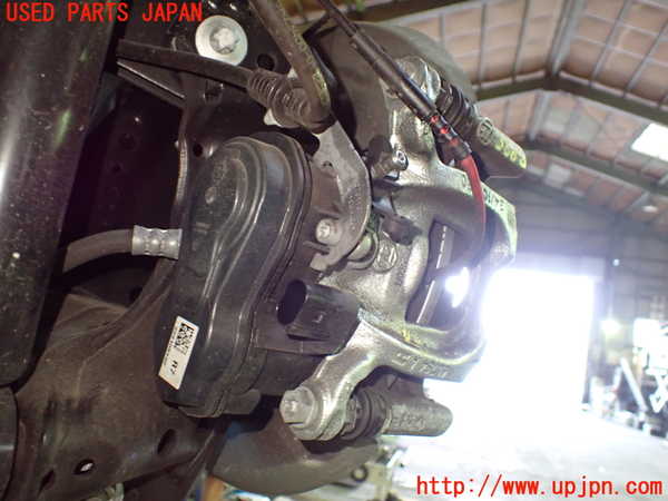 1UPJ-9236804090]BMW 218i アクティブツアラー U06(62BX15)右リアキャリパー 中古_2