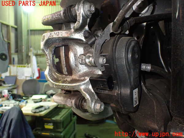 1UPJ-9236804095]BMW 218i アクティブツアラー U06(62BX15)左リアキャリパー 中古_2