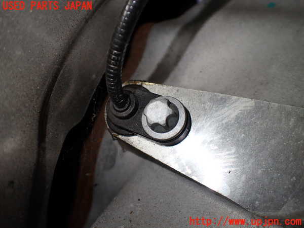 1UPJ-9236804295]BMW 218i アクティブツアラー U06(62BX15)左フロントナックルハブ 中古_3