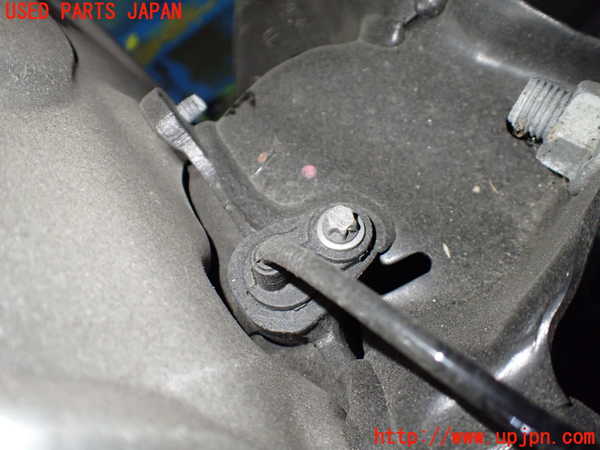 1UPJ-9236804305]BMW 218i アクティブツアラー U06(62BX15)左リアナックルハブ 中古_3