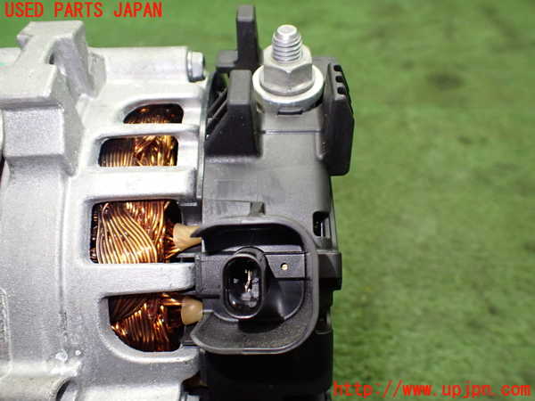 1UPJ-9236806015]BMW 218i アクティブツアラー U06(62BX15)オルタネーター(ダイナモ) 中古_4