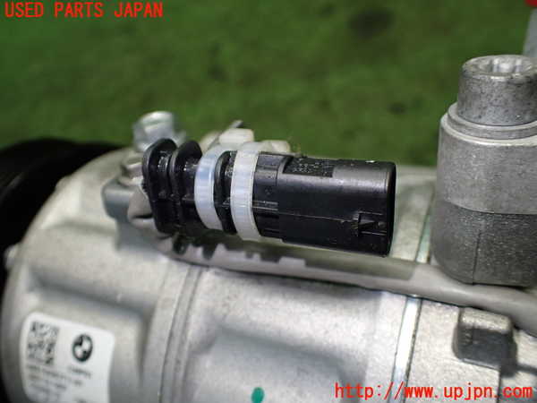 1UPJ-9236806025]BMW 218i アクティブツアラー U06(62BX15)エアコンコンプレッサー 中古_4