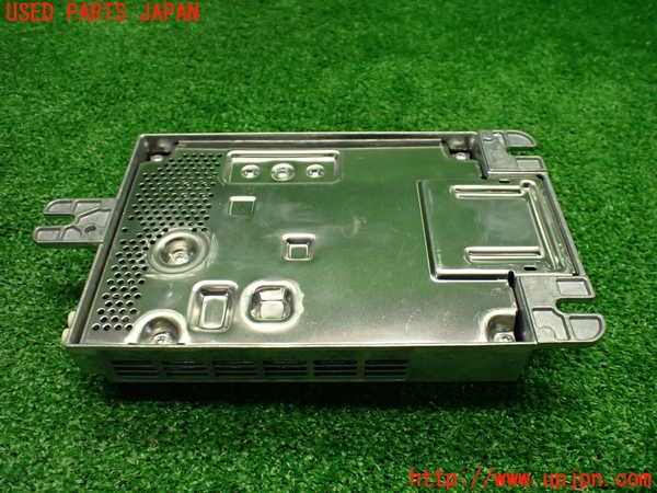 1UPJ-9236806525]BMW 218i アクティブツアラー U06(62BX15)アンプ 中古_3