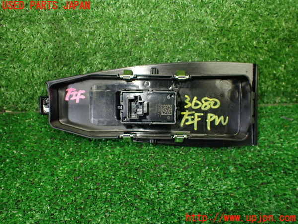 1UPJ-9236806245]BMW 218i アクティブツアラー U06(62BX15)左前パワーウィンドウスイッチ 中古_3