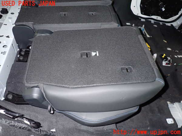 1UPJ-9236807405]BMW 218i アクティブツアラー U06(62BX15)右リアシート 中古_4