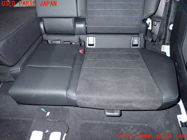 1UPJ-9236807435]BMW 218i アクティブツアラー U06(62BX15)左リアシート 中古_2