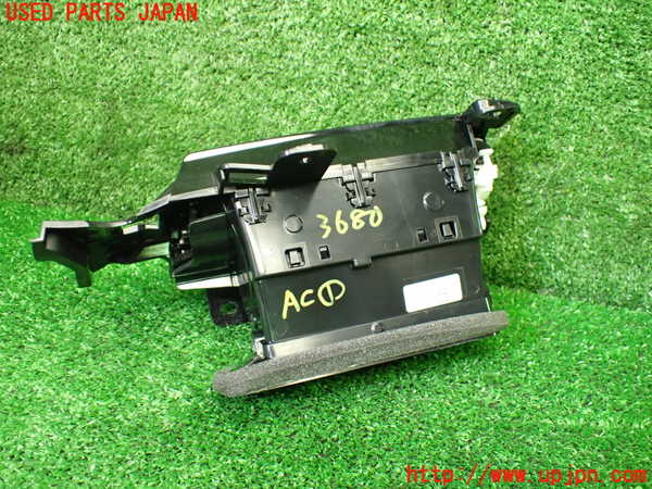 1UPJ-9236807526]BMW 218i アクティブツアラー U06(62BX15)エアコン吹き出し口1 中古_3