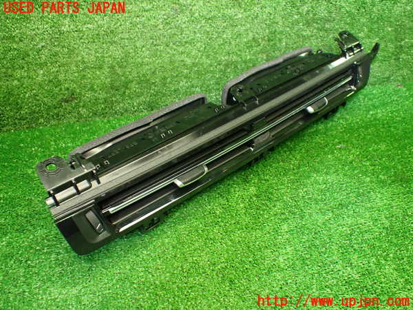 1UPJ-9236807527]BMW 218i アクティブツアラー U06(62BX15)エアコン吹き出し口2 中古_2