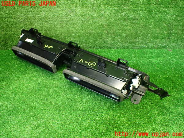 1UPJ-9236807527]BMW 218i アクティブツアラー U06(62BX15)エアコン吹き出し口2 中古_3