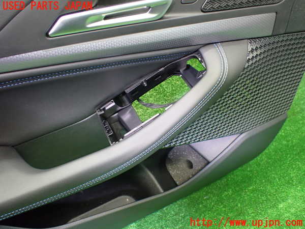 1UPJ-9236801264]BMW 218i アクティブツアラー U06(62BX15)左前ドア内張り 中古_2