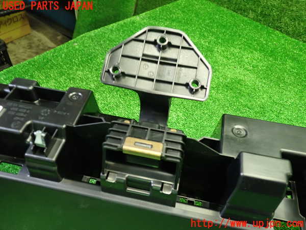 1UPJ-9236807772]BMW 218i アクティブツアラー U06(62BX15)ラゲッジトレイ2 中古_3