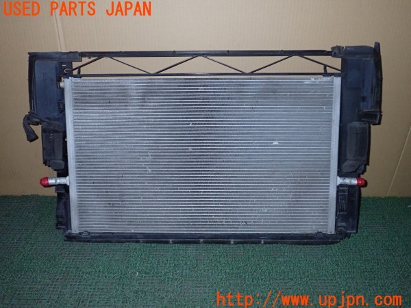 3UPJ=9236810154]ベンツ AMG CLA45 4MATIC(117352 C117)純正 A0995006403 ラジエーター 中古_2