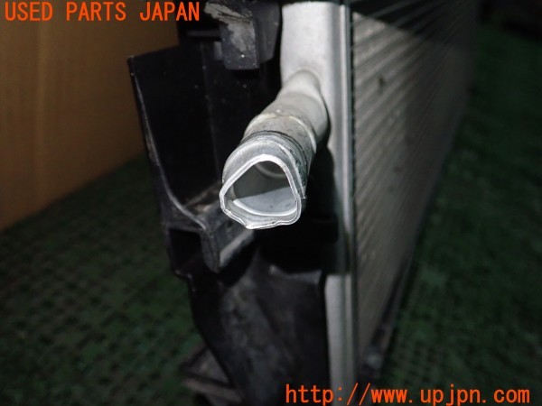3UPJ=9236810154]ベンツ AMG CLA45 4MATIC(117352 C117)純正 A0995006403 ラジエーター 中古_4