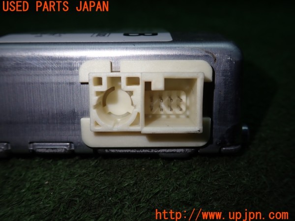 3UPJ=9236810560]ベンツ AMG CLA45 4MATIC(117352 C117)純正 フロントカメラ 中古_4