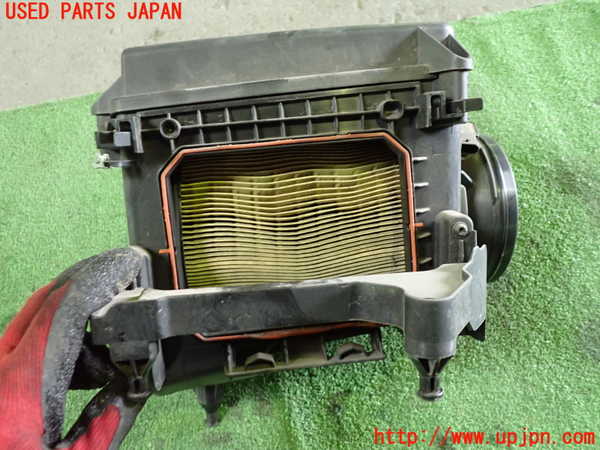 1UPJ-9236812560]ベンツ AMG CLA45 4MATIC(117352 C117)エアクリーナーボックス 中古_2