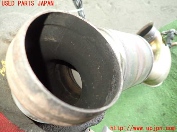 1UPJ-9236812661]ベンツ AMG CLA45 4MATIC(117352 C117)触媒1 中古_3