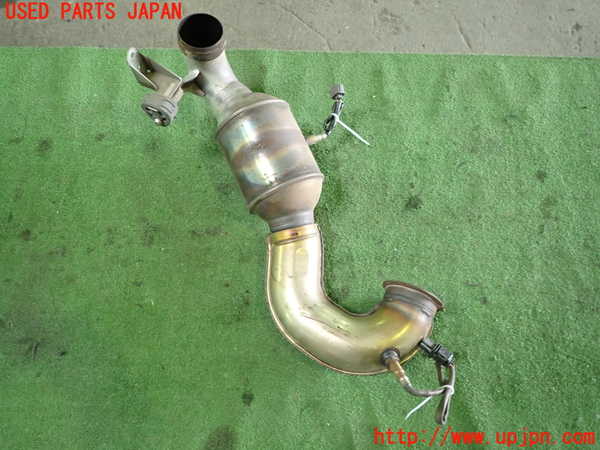 1UPJ-9236812661]ベンツ AMG CLA45 4MATIC(117352 C117)触媒1 中古_4