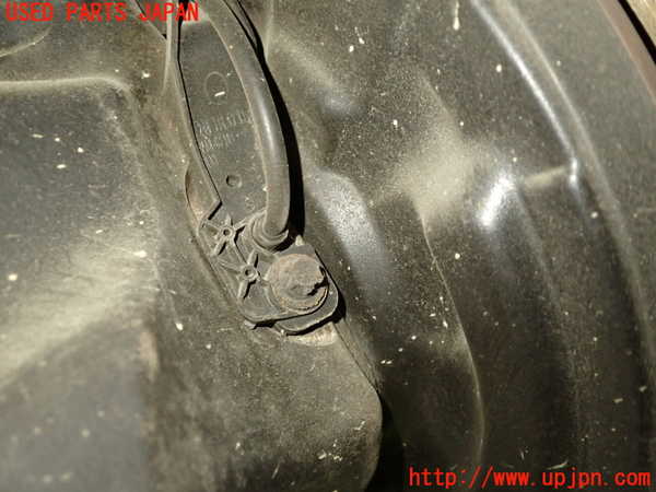 1UPJ-9236814305]ベンツ AMG CLA45 4MATIC(117352 C117)左リアナックルハブ 中古_2