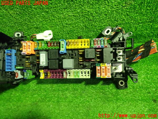 1UPJ-9236816741]ベンツ AMG CLA45 4MATIC(117352 C117)ヒューズボックス1 中古_2