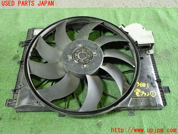 1UPJ-9236816836]ベンツ AMG CLA45 4MATIC(117352 C117)電動ファン1 中古_4
