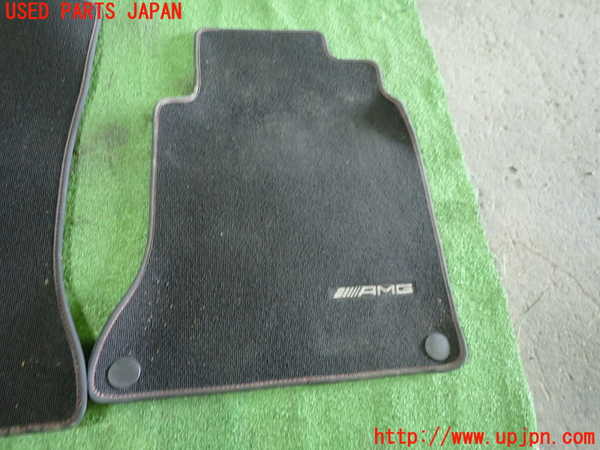 1UPJ-9236817800]ベンツ AMG CLA45 4MATIC(117352 C117)フロアマット 中古_2