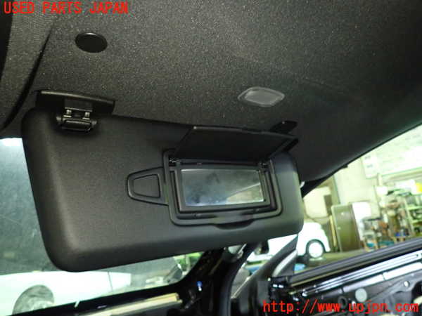 1UPJ-9236817625]ベンツ AMG CLA45 4MATIC(117352 C117)室内サンバイザー右側 中古_3