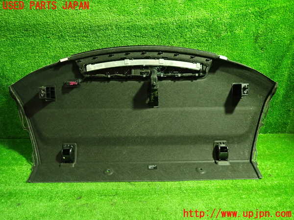 1UPJ-9236817761]ベンツ AMG CLA45 4MATIC(117352 C117)トノカバー1 中古_3