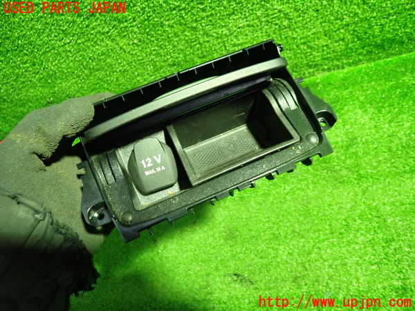 1UPJ-9236817549]ベンツ AMG CLA45 4MATIC(117352 C117)コンソール 中古_3