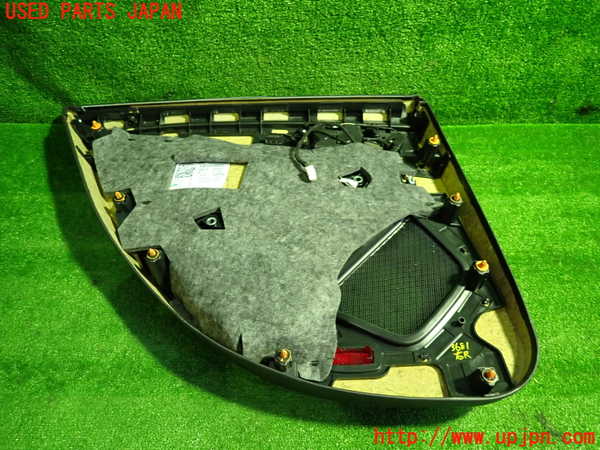 1UPJ-9236811294]ベンツ AMG CLA45 4MATIC(117352 C117)右後ドア内張り 中古_4