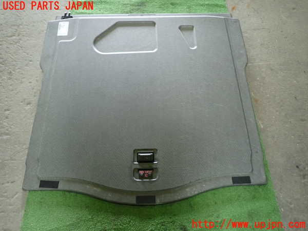 1UPJ-9236817771]ベンツ AMG CLA45 4MATIC(117352 C117)ラゲッジトレイ1 中古_5