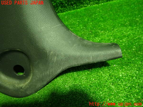 1UPJ-9236817665]ベンツ AMG CLA45 4MATIC(117352 C117)右センターピラートリム 中古_2