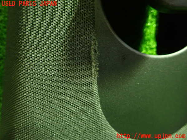 1UPJ-9236817665]ベンツ AMG CLA45 4MATIC(117352 C117)右センターピラートリム 中古_3