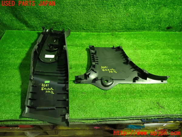 1UPJ-9236817665]ベンツ AMG CLA45 4MATIC(117352 C117)右センターピラートリム 中古_4