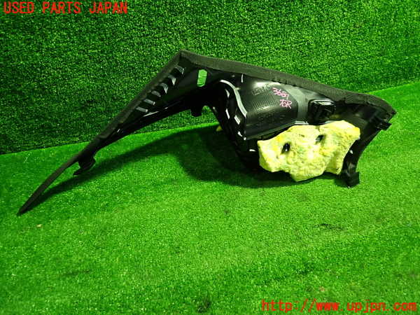 1UPJ-9236817675]ベンツ AMG CLA45 4MATIC(117352 C117)右リアピラートリム 中古_2