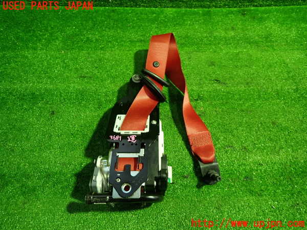 1UPJ-9236817045]ベンツ AMG CLA45 4MATIC(117352 C117)運転席シートベルト 中古_3