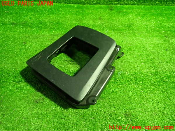 1UPJ-9236817692]ベンツ AMG CLA45 4MATIC(117352 C117)内装トリム類2 中古_2