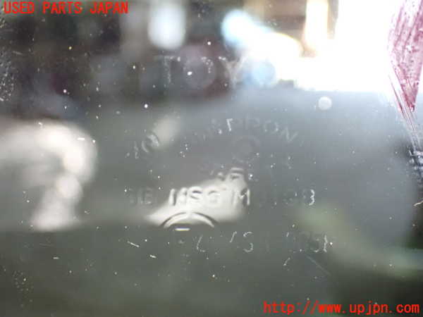 1UPJ-9236821380]アルファード(AGH30W)右クォーターガラス 中古 NSG_2