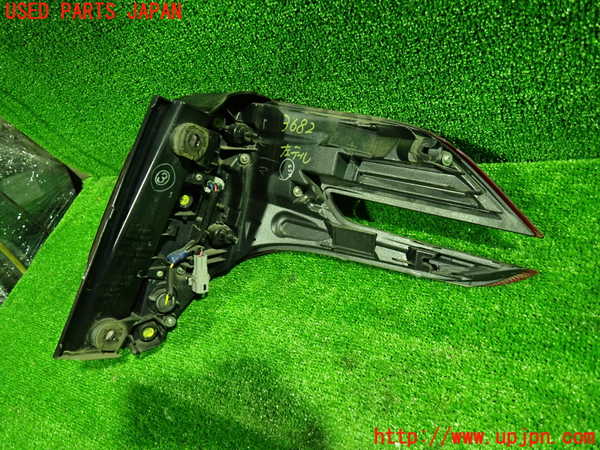 1UPJ-9236821536]アルファード(AGH30W)左テールランプ 中古_2