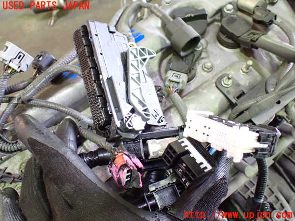 1UPJ-9236822010]アルファード(AGH30W)エンジン 2AR-FE ジャンク_3