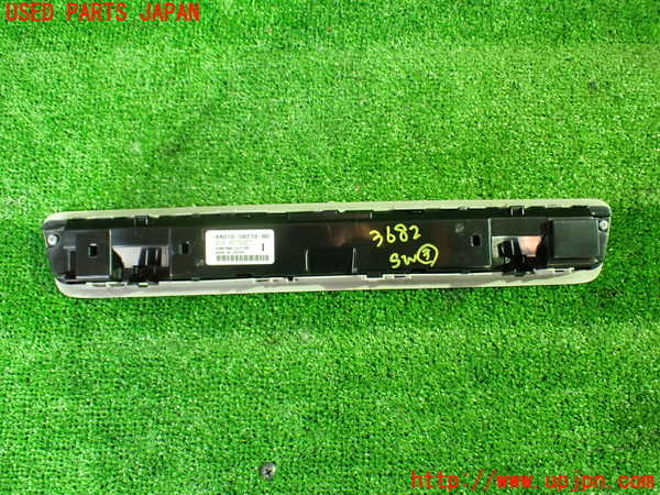 1UPJ-9236826308]アルファード(AGH30W)スイッチ3(リアエアコン) 中古_2