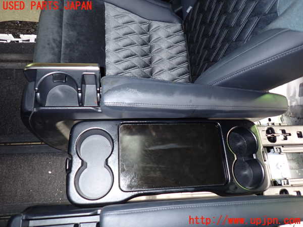 1UPJ-9236827145]アルファード(AGH30W)右2列目シート 中古_4
