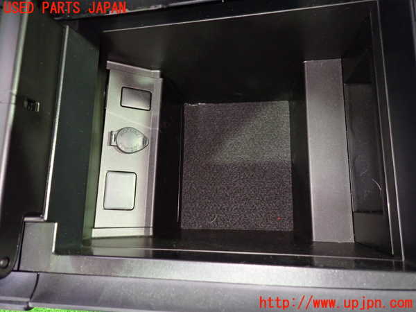 1UPJ-9236827540]アルファード(AGH30W)センターコンソール 中古_3
