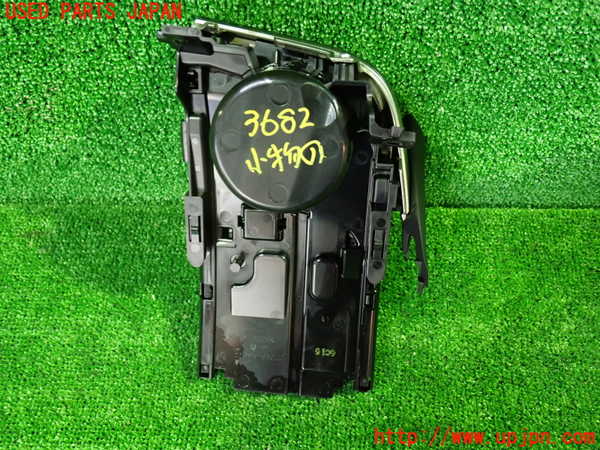 1UPJ-9236827841]アルファード(AGH30W)小物入れ1 中古_3