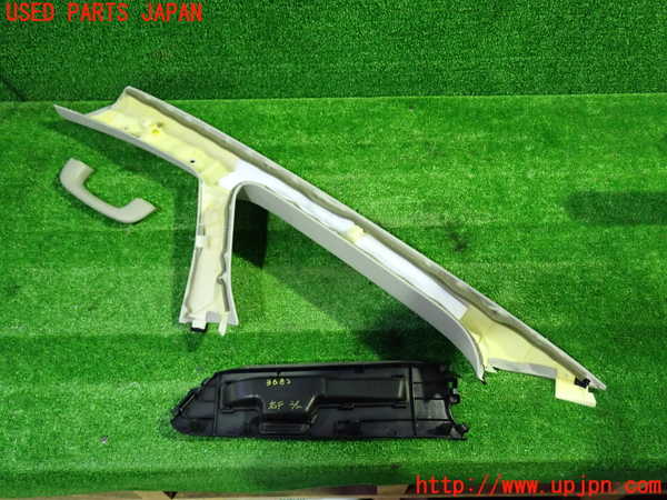 1UPJ-9236827655]アルファード(AGH30W)右フロントピラートリム 中古_2