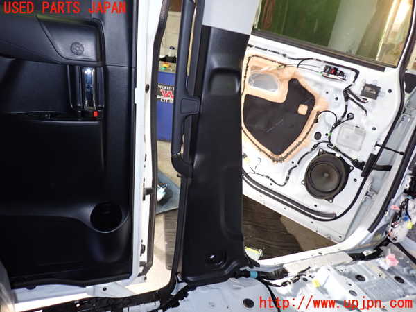 1UPJ-9236827670]アルファード(AGH30W)左センターピラートリム 中古_3