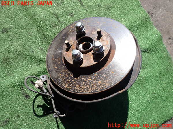 2UPJ-9236834290]セリカ(ZZT231)右フロントナックルハブ 中古_3