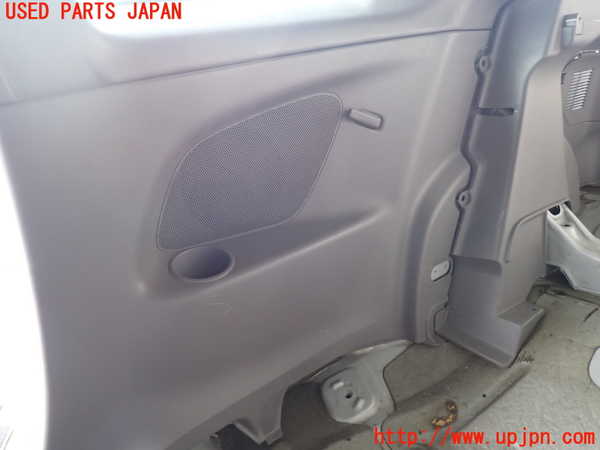 2UPJ-9236837675]セリカ(ZZT231)右リアピラートリム 中古_4